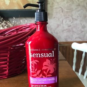 Bath&Body Works aromatherapy body lotion